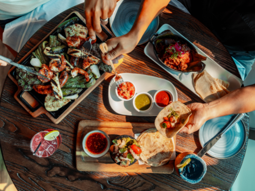 Kolucan Table Photo