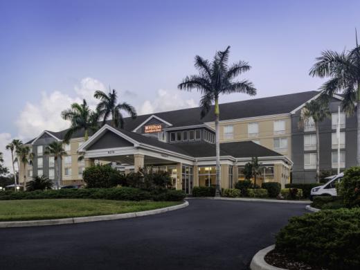 Hilton Garden Inn SRQ - exterior Photo 2