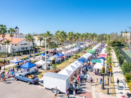Venice Farmers Market - We produce the Saturday, Venice Farmers Market. Year round, 8:00 AM - 1:00 PM in front of City Hall. Photo 2
