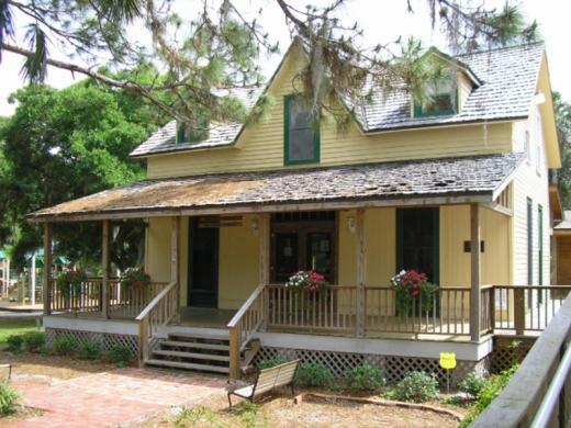 19_640x480.jpg - Bidwell-Wood House Spring 2011 Photo 2