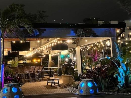 Lefty's Outside Photo 6