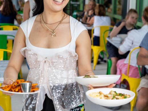 Flower Child Server Photo 7