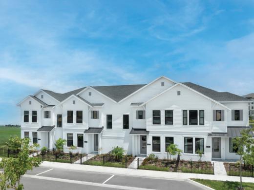 David Weekley Homes in Emerald Landing at Waterside at Lakewood Ranch - The Freshwater in Emerald Landing at Waterside at Lakewood Ranch Photo 7