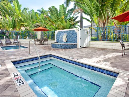 Hotel Indigo Sarasota Exterior Pool Photo 3
