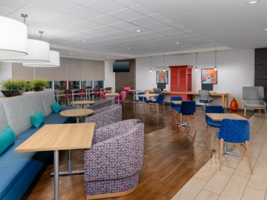 Lobby Seating Photo 2