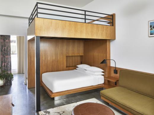 Queen Loft - 2 Queen Loft with Patio Photo 3