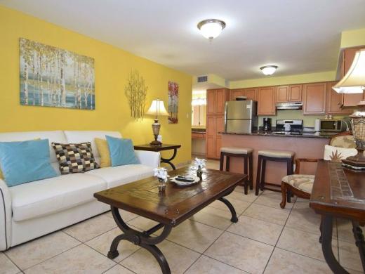 One Bedroom Suite Photo 8