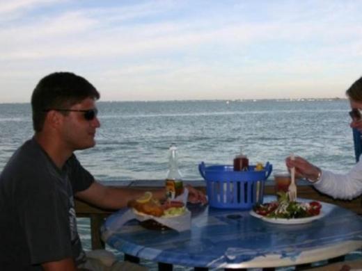 307_640x480.jpg - ENJOY THE VIEW ON CITY ISLAND. 1601 KEN THOMPSON PKWY Photo