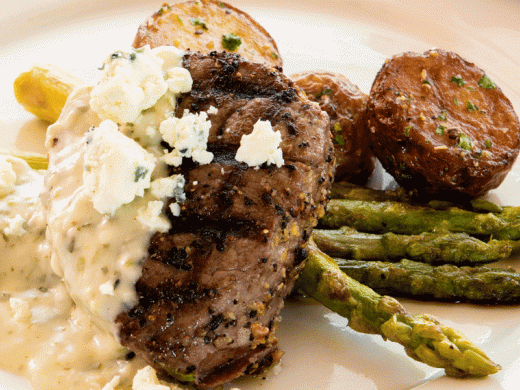 Filetto alla Griglia - Filetto alla Griglia: Grilled filet mignon, grilled asparagus, Gorgonzola sauce Photo 8