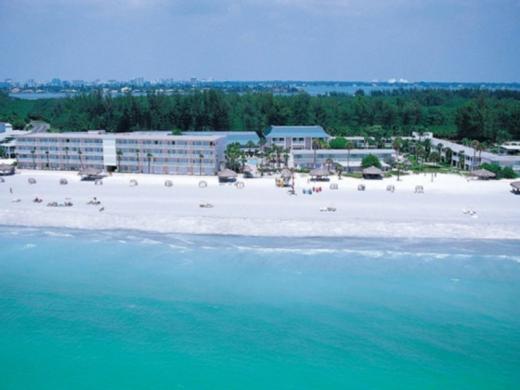 219_640x480.jpg - Directly on 600 feet of privite beach on the Gulf of Mexico, on Lido Beach in Sarasota Florida. Photo