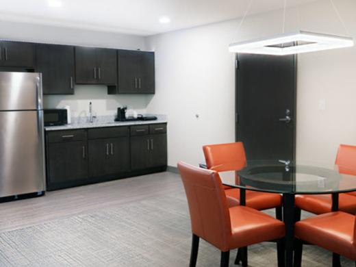 Executive Suite - Executive Suite Photo 7