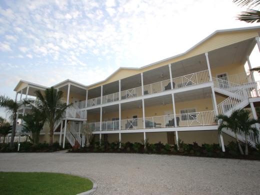 Exterior Photo 4