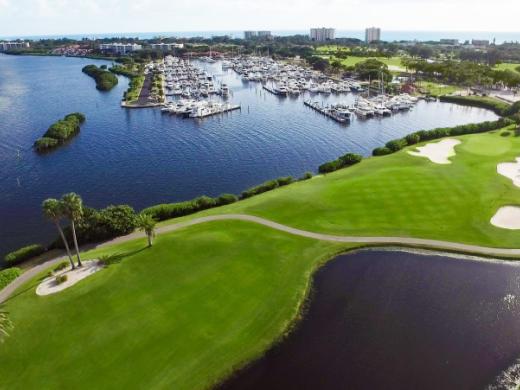 Harbourside Golf course - Harbourside Golf overlooking Longboat Key Club Moorings Photo 4