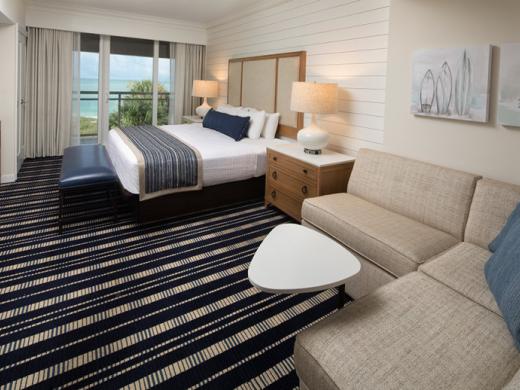 Beachfront King Guest Room Photo 32