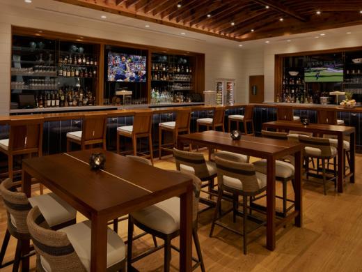 Latitudes Bar & Lounge Photo 37