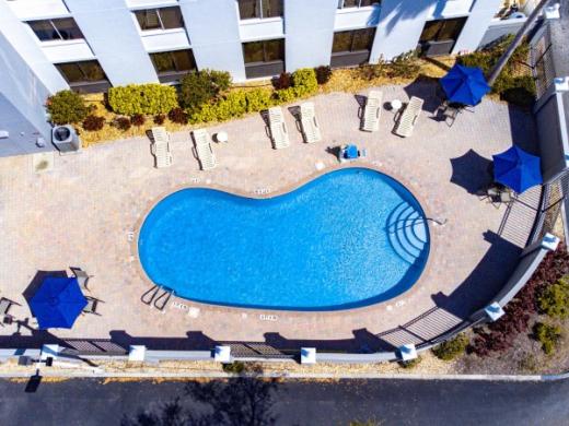 La Quinta Pool Overhead Photo 5