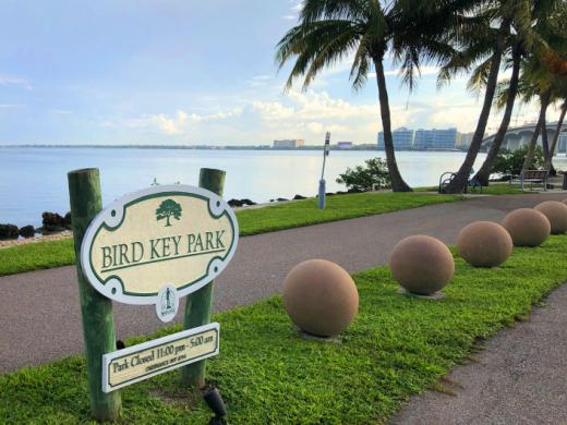 Bird Key Park - Entrance to Bird Key Park Photo 2