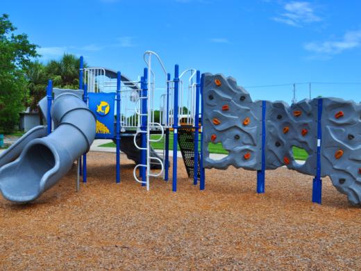 Ken Thompson Park - Playground is close to picnic areas, water fountain and restrooms. Photo 3