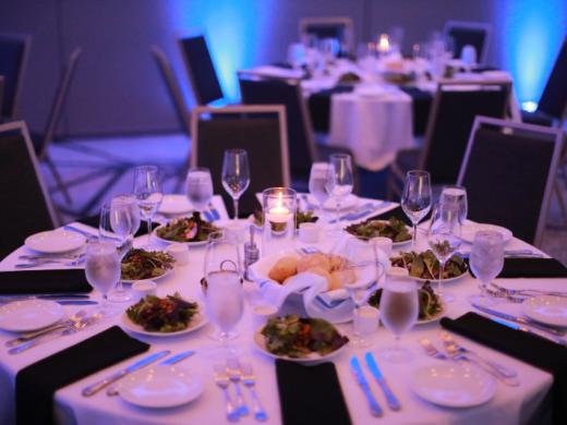 Banquet - Offering modern event space for corporate meetings, retreats, rewards functions, annual gatherings, and conferences, Legacy Hotel will bring style and service to your upcoming event. Photo 8