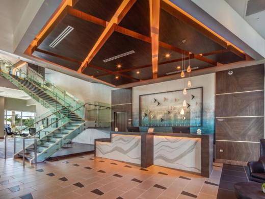 Lobby - The premier option for visitors to Bradenton, Anna Maria Island and Sarasota, Legacy Hotel offers an unparalleled service experience and unmatched convenience for families, visitors, teams ... Photo 10