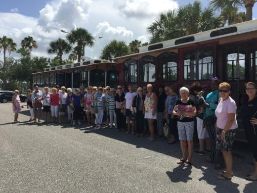 Private Group - We specialize in sightseeing tours for private groups & corporate events! Photo 5