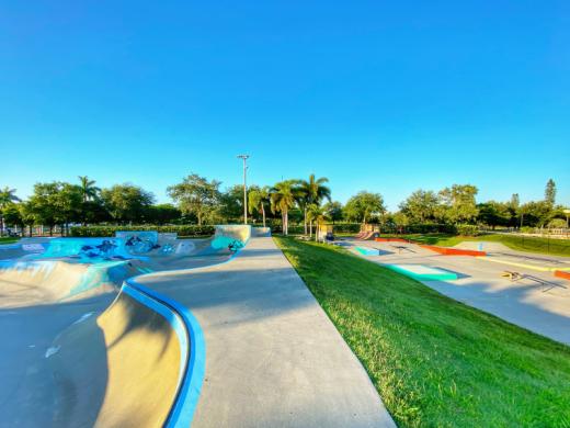 Skate Park - ? Open Daily 7 am - 10 pm
? FREE Admission⠀
? Unsupervised⠀
? Enjoy at your own risk.*
*For further information please reference Florida Statute #316.0085 Photo 4