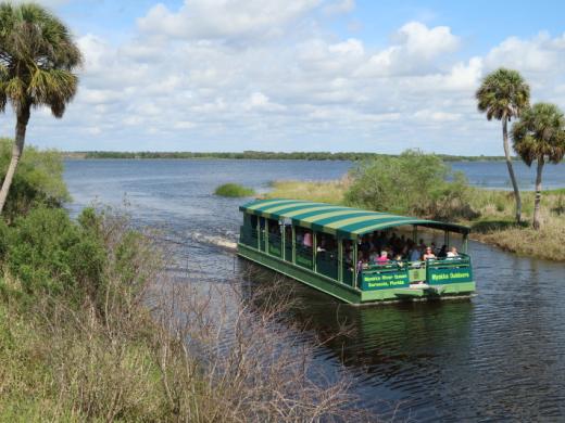 Myakka River Queen - Myakka River Queen entering basin Photo