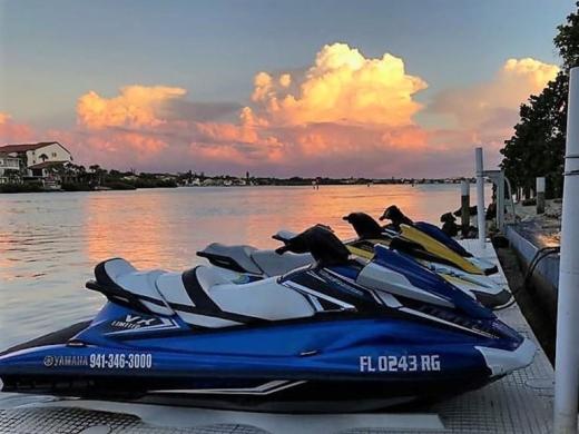 Siesta Key Jet Ski - Siesta Key Yamaha VX Waverunners Photo 8