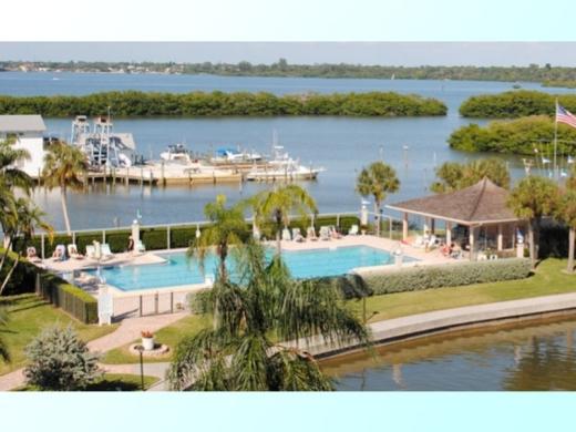 3865_640x480.jpg - Sunrise Cove Condominiums Photo 5