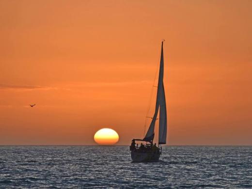 sunset sail Photo 3
