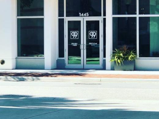 99 Bottles Taproom & Bottle Shop - located at 1445 2nd Street in Downtown Sarasota -- right across the street from Whole Foods Photo 2
