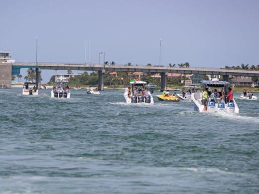 "Waves & Wheels" Fun Run - The "Waves & Wheels" Kickoff Party & Fun Run is a two-day event during Suncoast Summer Fest. The Kickoff Party features casino gaming tables, great food and drinks, raffl... Photo 6