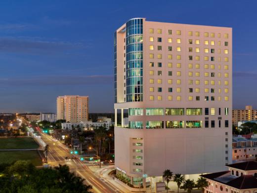 Embassy Suites Sarasota Photo 5