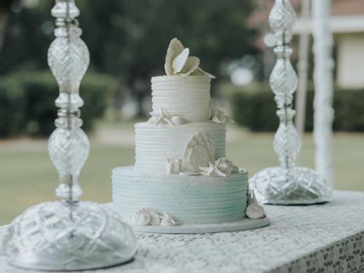 Divine Chapel of Love Cake - Divine Chapel of Love Cake Photo 5