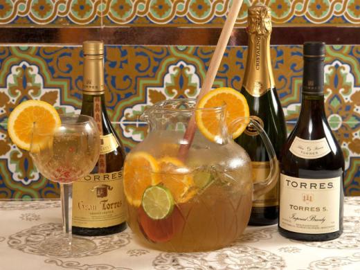 Sangria de Cava - Sangria de Cava - Ice-cold and refreshing Photo 7