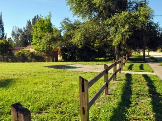 Avion Park Photo