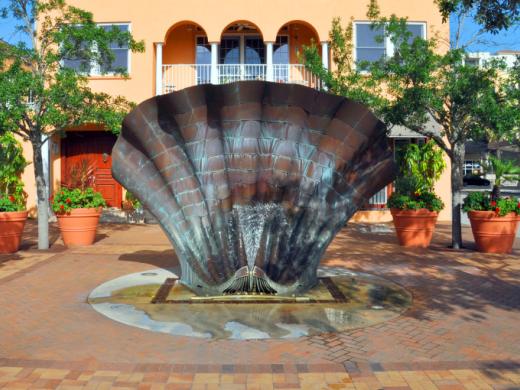 Lemon Avenue Mall - Source
BROWER HATCHER
Stainless Steel Framework with Copper Panels Photo