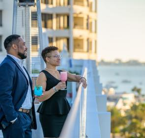 Perspective Rooftop, Art Ovation Hotel