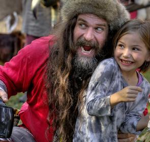 Contest-Viking-&-Child-2--Gary-DeFeyter__ArticleOpt.jpg Contest-Viking-&-Child-2--Gary-DeFeyter__ArticleOpt.jpg