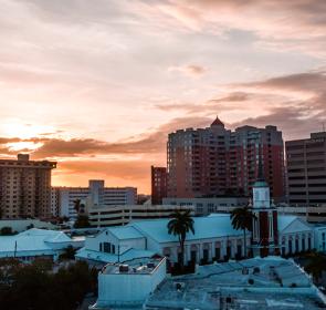 DowntownSarasotaLongExposure__OPT.jpg