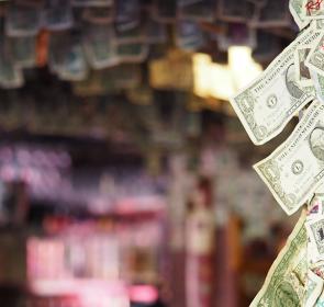 Siesta Key Oyster Bar [Photo: Lauren Jackson]