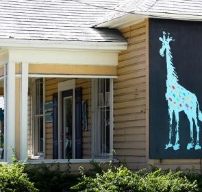 Sandburg-Artful-Giraffe-(1)__2017Opt.jpg