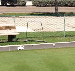 lawn-bowling-with-bay_MilesOpt_0.jpg