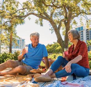 couple cooling down at the bay park