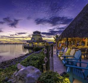englewood's ligthouse grill at sunset