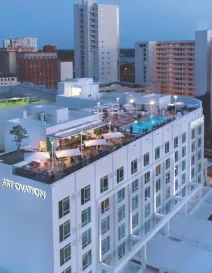 Art Ovation Hotel, Perspective Rooftop Bar