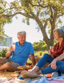 couple cooling down at the bay park