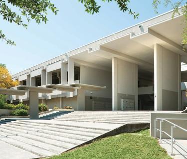 Sarasota High School. Designed by Architect Paul Rudolph, 1958. Photo © Greg Wilson.