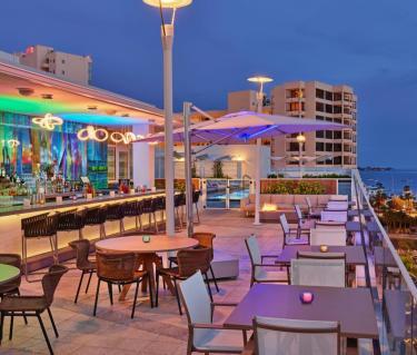 Art Ovation Perspective Rooftop Bar