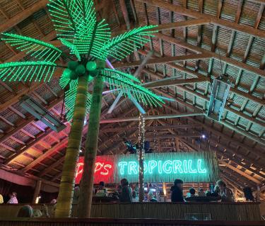 Pop's Sunset Grill